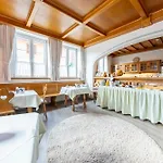 Krug Hotel 3*